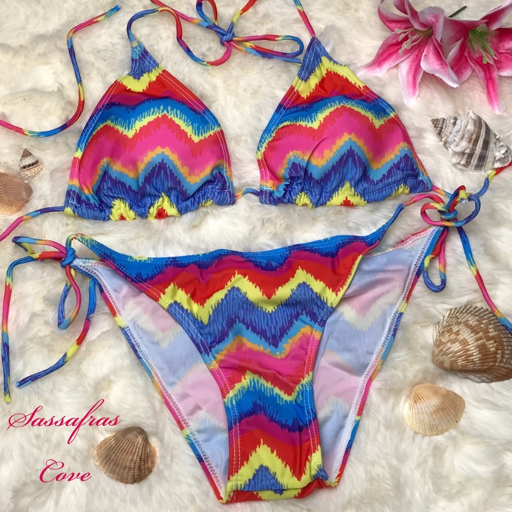 STRING BIKINI rainbow zigzag